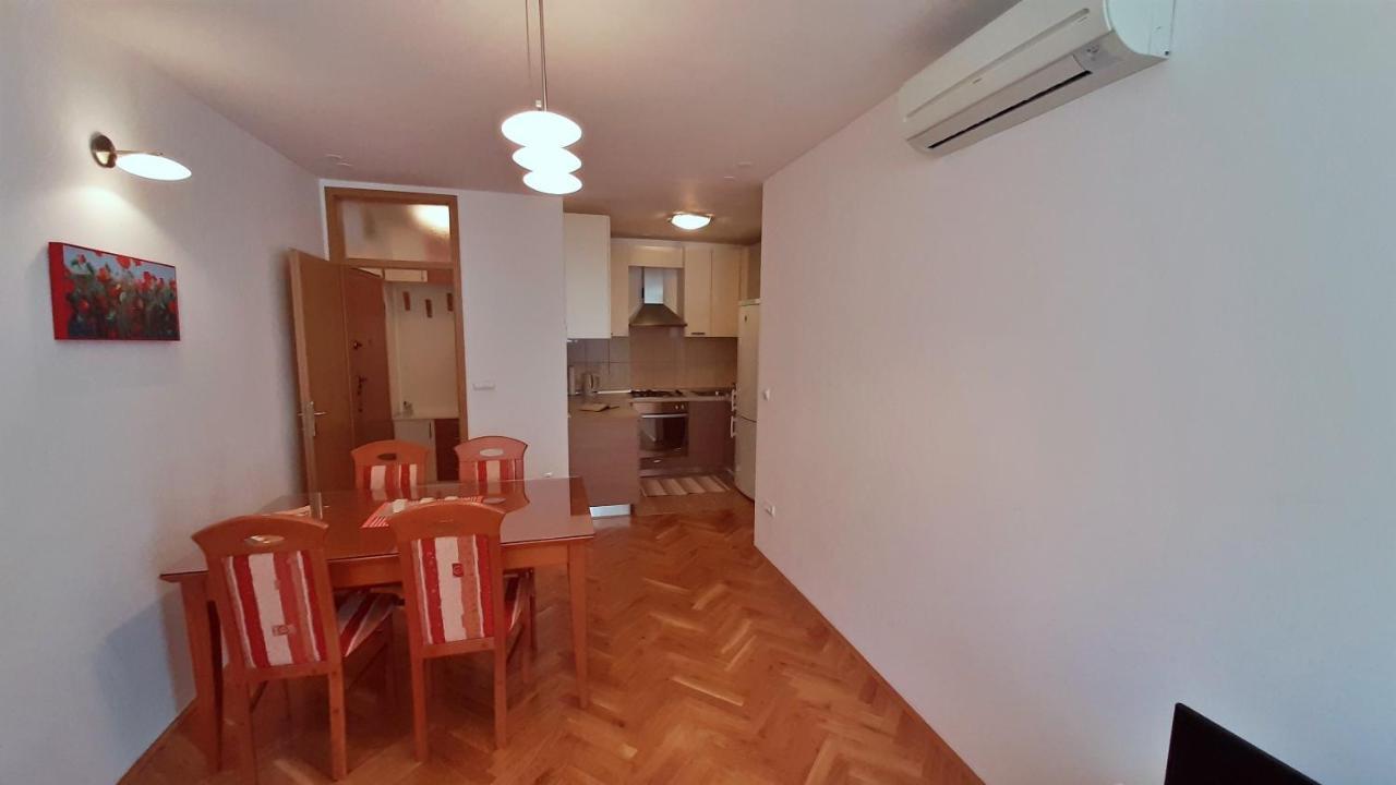 Apartment Jen Omiš Exterior foto